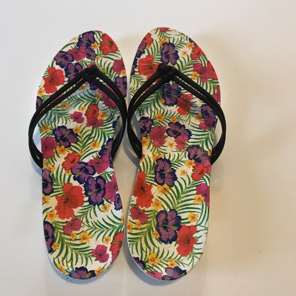 crocs floral sandals